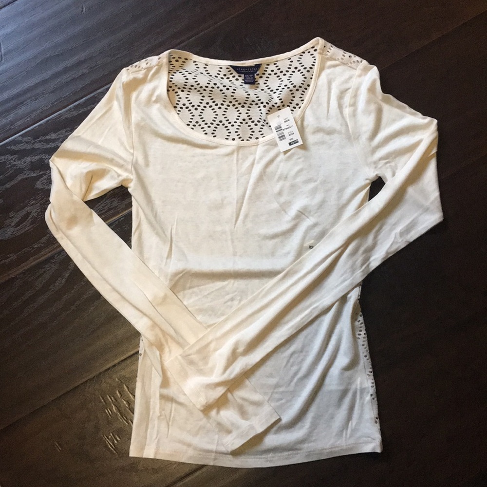 Aeropostale long sleeve tee NWT size xs cream